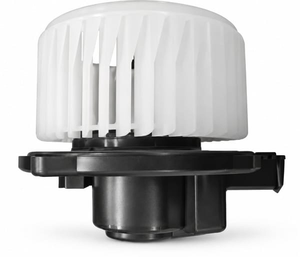 Blower 24V including Fan Wheel - Isuzu 2007+